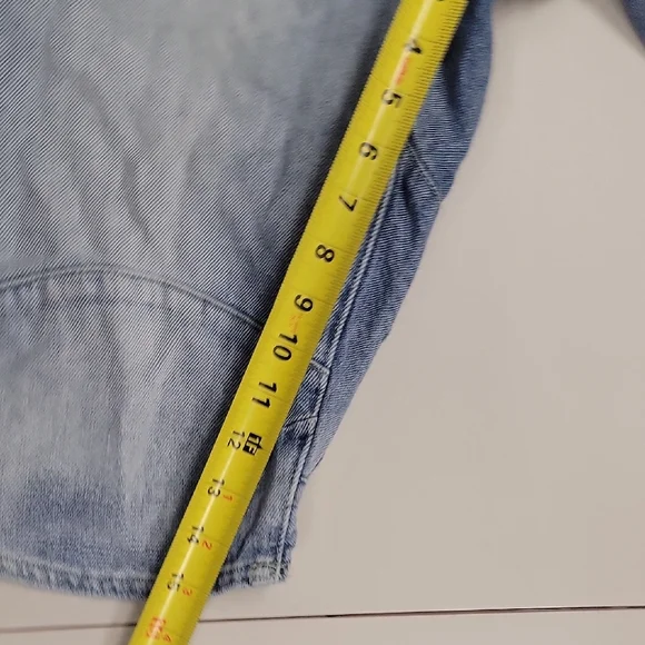 Denim &Denim Light Blue Jeans with Button Accent - Picture 12 of 14